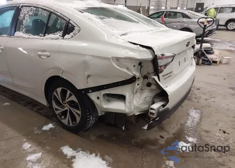 2020 Subaru Legacy Premium из США, поврежденный, VIN 4S3BWAC67L3014560